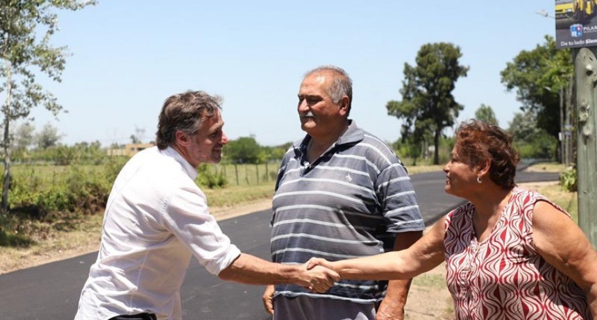 Achával recorrió las nuevas obras de pavimentos que se están realizando en Fátima