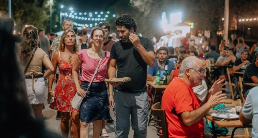 Loma Verde se prepara para su primera Peatonal de Verano