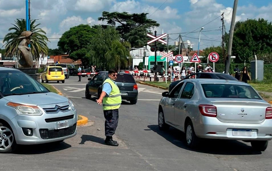 El conflicto entre el gobierno nacional y sindicatos ferroviarios afecta a Garín