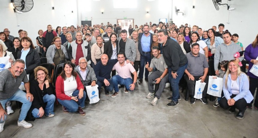 “Visión Clara”: 200 jubilados de Escobar recibieron anteojos gratuitos