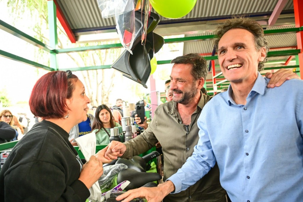 Se inauguró la nueva Feria de la Familia en Maquinista Savio