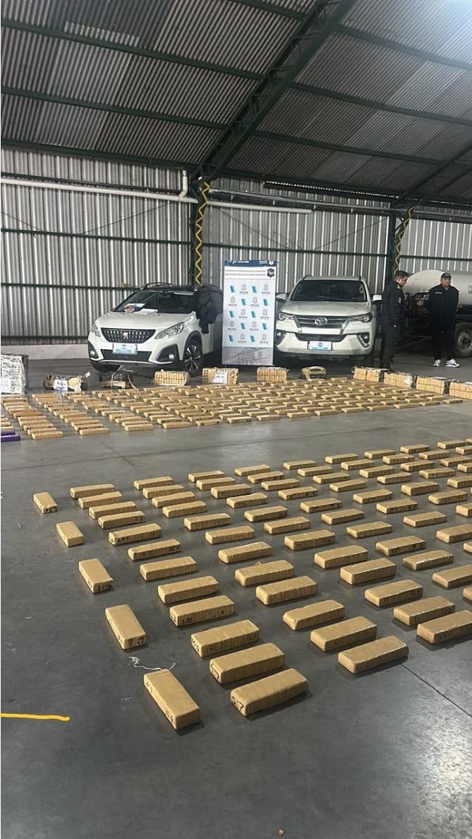 Garín: dos detenidos y más de 1300 kilos de marihuana secuestrados
