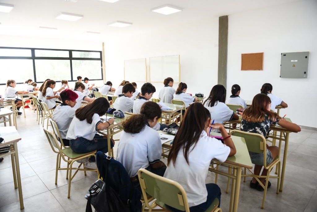 Récord en el primer día de preinscripción al curso de ingreso 2025 del Colegio Cereijo